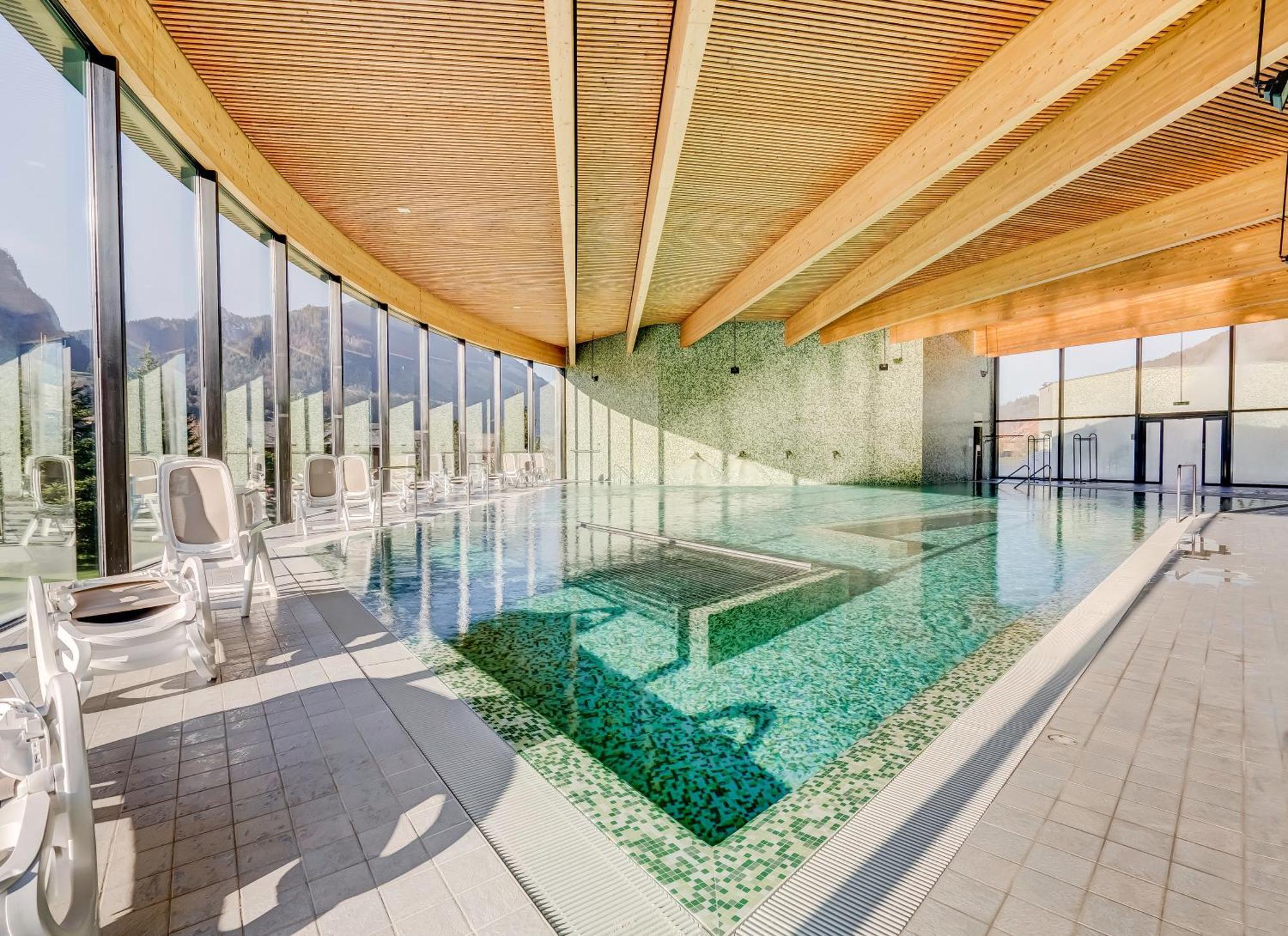 Residence Le Sapin & Bains De La Gruyere Шарме Экстерьер фото